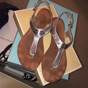 Michael Kors plate thong sandals silver size 8